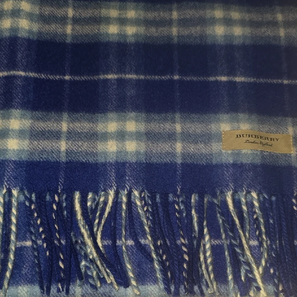 Burberry Royal Blue and Cream Check Scarf